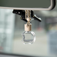 Bouteilles de parfum pour voiture en verre en forme de pomme suspendues de 10 ml, flacons diffuseurs de parfum vides de 6 ml, flacons de parfum suspendus pour voiture de 5 ml