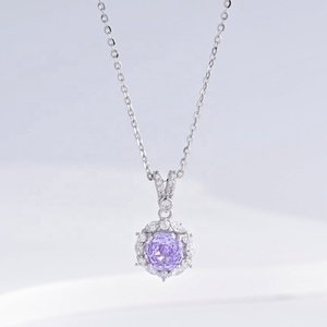 Collar de plata de ley 925 personalizado con circonita cúbica morada en forma de corazón, estilo delicado para mujer, ideal para novias, con circonita tallada en forma de rosa. - Product Image 2