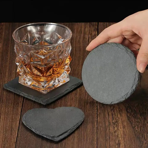 Dormake Juego de 4 Posavasos Clásicos de Pizarra con Grabado Láser en Forma de Corazón, Antiarañazos, Ecológicos, Resistentes al Calor, para el Hogar - Product Image 3