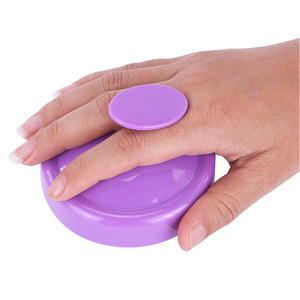 Cepillo de masaje para el cuero cabelludo, cerdas suaves de silicona para el cuidado del cabello y la relajación, negro, morado, rosa - Product Image 4