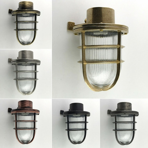 Luminaire LED marin à commande tactile pour réglage manuel de la luminosité dans les environnements d'éclairage des quartiers de navires - Product Image 2