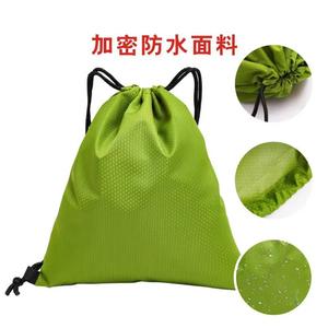 34x43 حقيبة ظهر رياضية متينة من البوليستر برباط مع شعار مطبوع مخصص - Product Image 6