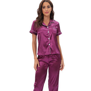 Ensemble de vêtements de nuit en satin soyeux uni, classique, doux et lisse, pour femmes, été et automne, haut à <span class=keywords><strong>manches</strong></span> <span class=keywords><strong>courtes</strong></span> et pantalon long - Product Image 1
