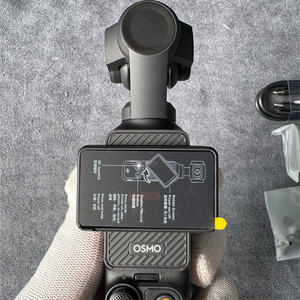 كاميرا أكشن Osmo Pocket 3 Creator Combo مع مستشعر CMOS ونظام تثبيت ثلاثي المحاور وشاشة لمس قابلة للدوران بزاوية قياسية أصلية - Product Image 4