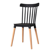 Vente en gros de chaises en plastique de jardin, chaise en bois, ensemble de table à manger en plastique nordique pp, 6 chaises, chaise de salle à manger