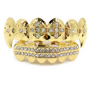 Grilles dentaires Hip Hop pour dents supérieures et inférieures, style « Iced Out » à taille brillante, unisexe, plaqué or jaune 14 carats, bijoux corporels - Product Image 4