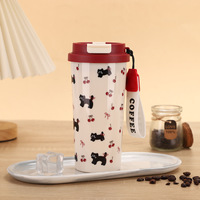 Mug droit en acier inoxydable style américain élégant 530ml, bouteille d'eau thermique chaude, infuseur de thé, paille, conception sous vide