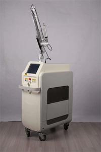 Nouvelle machine professionnelle d'élimination des tatouages et de beauté cutanée Picoseconde Picolazer 785nm 532nm 1064nm Double Lampe Double Tige 3000W - Product Image 2