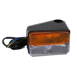 Clignotant arrière et feu stop pour tracteur agricole DFAM DF404 / DF454 / DF504 - Product Image 6