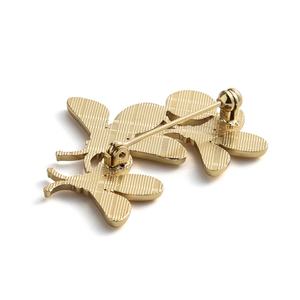 Pin Metálico Chapado en Oro con Diseño de Flor de Abeja, Duradero, Directo de Fábrica, a Bajo Precio - Product Image 3