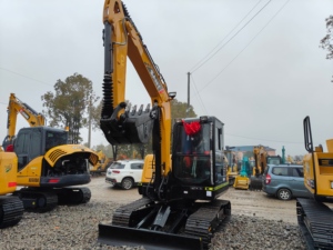 Excelente Excavadora Sany60 Usada, Modelo 2022, Maquinaria Pesada para Construcción con Motor, Bomba de Engranajes, Precio Bajo en Venta - Product Image 2