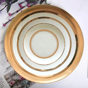 Luxury Eco-Friendly Classic Hotel Restaurant Wedding Gold <b>Bone</b> <b>China</b> 10.5" <b>Dinner</b> Plate with Custom Logo-YIFAN Brand - Product Image 4