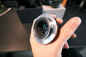 เลนส์กล้อง <span class=keywords><strong>TTArtisan</strong></span> 35 มม. F/1.4 รุ่นใหม่ ราคาประหยัด โฟกัสคงที่ โฟกัสแบบแมนนวล เมาท์ X รองรับกล้อง APS-C - Product Image 3