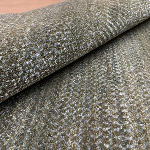 Tapis traditionnel en laine vert olive, tissé à la main, texturé, motif géométrique artisanal, adapté aux animaux domestiques, écologique, noué à la main - Product Image 2
