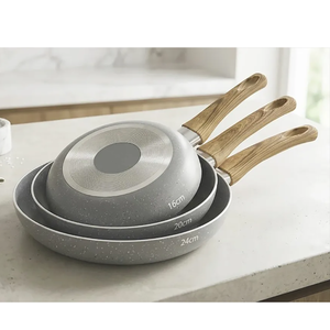 Ensemble de casseroles en céramique grise antiadhésives, poêle à frire avec poignée en bois douce au toucher - Product Image 2