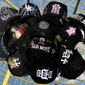 หมวกเบสบอลแบบ 5 แผง สไตล์สปอร์ต  รุ่นใหม่  ปักโลโก้ตามสั่ง  ผ้าซูเอด  แบบ Snapback  งานพิมพ์ซิลค์สกรีน  ขายส่ง OEM - Product Image 2