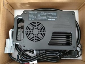 Chargeur de batterie au lithium LiFePO4 48V50A 72V40A 3.3kw chargeur de bord étanche pour chariot élévateur de moto avec CANBUS - Product Image 5