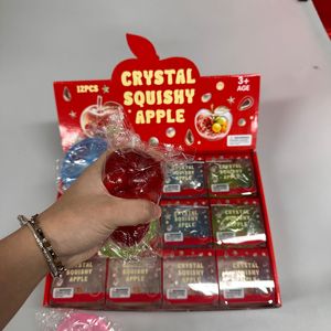 Jouets sensoriels ultra-doux en forme de fruits, jouets anti-stress à remontée lente, jouet à presser en forme de pomme simulée pour la décoration de bureau - Product Image 1