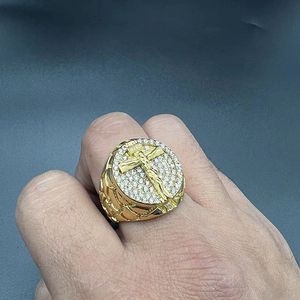มือฮิปฮอป18K ทอง Jesus CROSS กางเขน zircon กันน้ำเสื่อมเสียฟรีชุบสแตนเลสเครื่องประดับแหวนสำหรับผู้ชายผู้ชาย - Product Image 2
