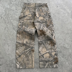 थोक कस्टम स्ट्रीटवियर कैमोलॉज ट्रैकसूट पुरुषों कारपेंटर कार्गो पैंट और जिपर के पेड़ कैमियो जैकेट सेट पुरुष - Product Image 4