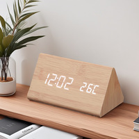 Réveil numérique créatif en bois à LED, sans piles, à détection acoustique, pour chambre, salon et bureau, fonction silencieuse