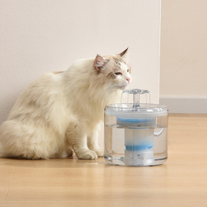 Fontaine à eau pour chat PetSafe 1,5 L, automatique, à circulation continue, réutilisable, design moderne pour chats - Product Image 2