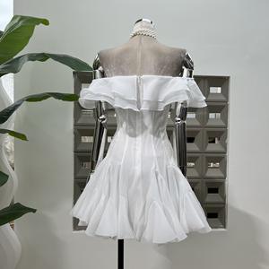 Pétales à volants doux <span class=keywords><strong>Robe</strong></span> <span class=keywords><strong>courte</strong></span> de fée de couleur unie à une épaule avec niche de taille Soirée à la mode Tempérament élégant - Product Image 6