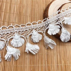 Ventilatore con imbracatura in pizzo ricamato a singolo lato in poliestere codice a barre bianco e nero in pizzo in pizzo - Product Image 3