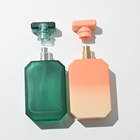 Flacons de parfum en verre vides de forme élégante et spéciale, 30 ml, 50 ml, 100 ml, avec pompe vaporisateur de luxe