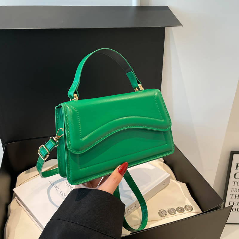 สีเขียว