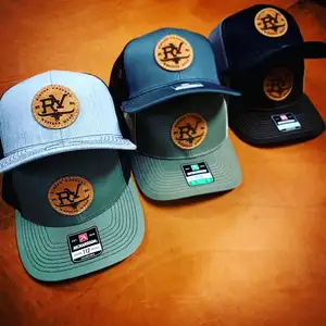 Gorra de camionero con parte trasera a presión negra en blanco de malla 112 estilo Richardson de 6 paneles personalizada de fábrica al por mayor