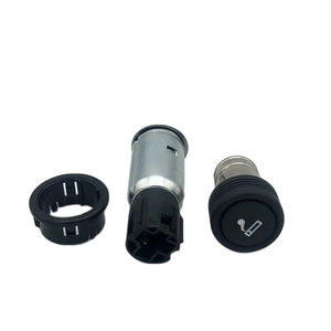Allume-cigare Ford 98AG-15052-AB en métal, électrique, durable, pour les voyages - Product Image 4