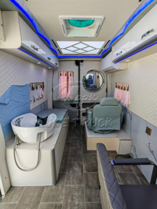 Camion salon mobile MAXUS durable, équipement complet, salon de coiffure mobile pour usage commercial - Product Image 4