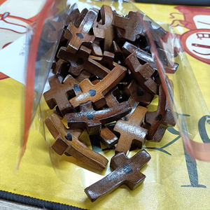 PAFU Religieux Pâques Fête des Pères Cadeaux de Première Communion Croix <span class=keywords><strong>Mon</strong></span> Coeur Poche en Bois Prière Main Tenant Croix - Product Image 3