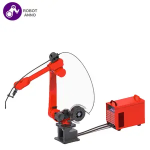 带有工业机器人臂的弧焊机，可实现高效准确的焊接