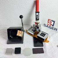 Machine manuelle de fabrication d'aimants photo carrés 63,5*63,5 mm pour réfrigérateur – Produit phare 2026, état neuf, avec bouton en aluminium pour réfrigérateur