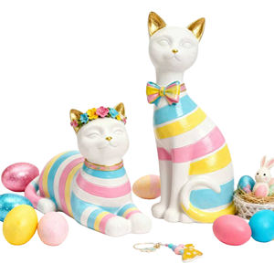 Escultura de Gato de Pascua con Corona Floral y Lazo - Figura Decorativa Personalizada, Gatos con Rayas Pastel para Decoración del Hogar - Product Image 2