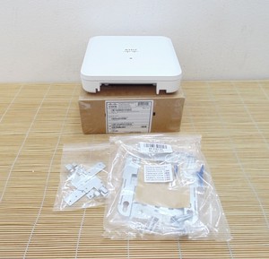 Nouveau routeur Wi-Fi AIR-<span class=keywords><strong>AP1832I</strong></span>-<span class=keywords><strong>E</strong></span>-<span class=keywords><strong>K9</strong></span> 802.11ac Wave 2 3x3:2SS Int Ant <span class=keywords><strong>E</strong></span> Reg, boîte ouverte - Product Image 1
