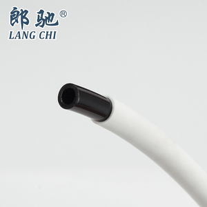 Fabricante de Mangueras de Plástico, Manguera de Aire de PU Anti-Salpicaduras para Robot de Soldadura de 1/4 de Pulgada, Tubo Ignífugo de Doble Capa UL94 V0 - Product Image 4