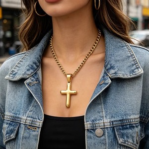 Collar con Colgante de Cruz Pequeña Minimalista, Acero Inoxidable Antideslustre, Joyería Cristiana Simple para Oración, Regalo para Hombres y Mujeres - Product Image 5