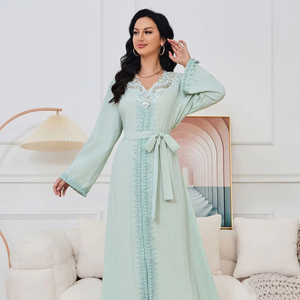 <span class=keywords><strong>Vestido</strong></span> musulmán <span class=keywords><strong>de</strong></span> manga larga para mujer, <span class=keywords><strong>vestido</strong></span> musulmán Abaya con cuello en V y cuentas <span class=keywords><strong>de</strong></span> uñas, nuevo temperamento para mujer - Product Image 1