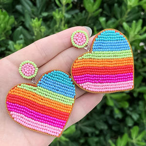 Nouvelles boucles d'oreilles tissées mode arc-en-ciel coeur couleur perles de riz pendentif boucles d'oreilles pour femmes prêt à expédier - Product Image 1