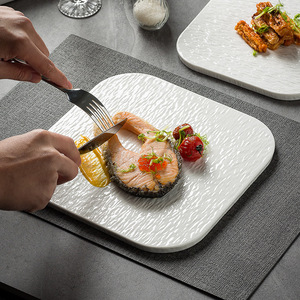 Assiette à dîner en céramique plate mate gaufrée au design moderne Offre Spéciale ensembles de plateaux de service carrés pour les fêtes et les restaurants - Product Image 4