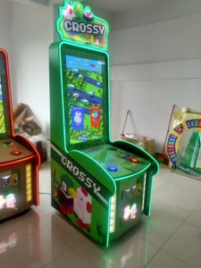 Giải Trí Trong Nhà <span class=keywords><strong>Coin</strong></span> Vận Hành <span class=keywords><strong>Arcade</strong></span> Lợi Nhuận Cao Crossy Đường Xổ Số Vé Thưởng Trò Chơi Máy Để Bán - Product Image 2