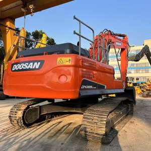 Excavadora Usada Doosan 225LC-9C de 22 Toneladas, Original Coreana - Motor/Bomba en Buen Estado, Disponible Ahora + 1 Año de Garantía - Product Image 5