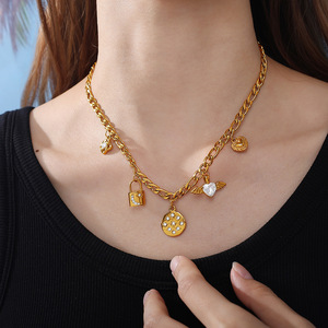 เครื่องประดับสไตล์ยุโรปอเมริกันย้อนยุคโบฮีเมียน DIY รูปหัวใจดอกไม้ประดับเพชร ชุบทอง 18K ผลิตจากโลหะผสมสังกะสี เหมาะสำหรับทั้งชายและหญิง - Product Image 4