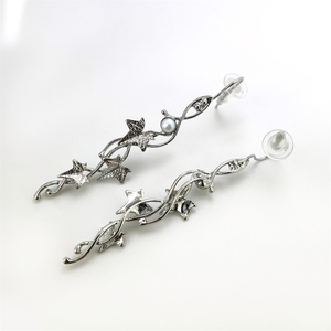 Prix de gros Argent Feuilles Crochet Boucles d'Oreilles Style Bohème Perle d'Eau Douce Incrustation Long Bijoux pour Femmes et Filles - Product Image 5