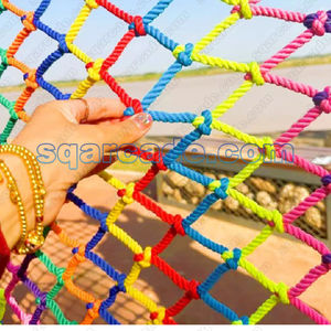 Filet de sécurité intérieur arc-en-ciel tricoté à la main pour usage commercial en escalade et divertissement, filet de protection coloré pour l'escalade - Product Image 4