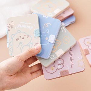 Portable Comb And <b>Mirror</b> Set Mini Folding Makeup <b>Mirror</b> With Hair Comb For Travel And Daily Use <b>Plastic</b> 10Cm Or Less - Product Image 2