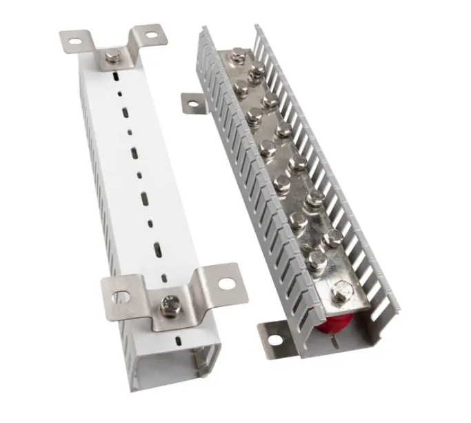 Sistema di messa a terra del busbar in rame supporto per sbarre 800A con Trunking del cavo